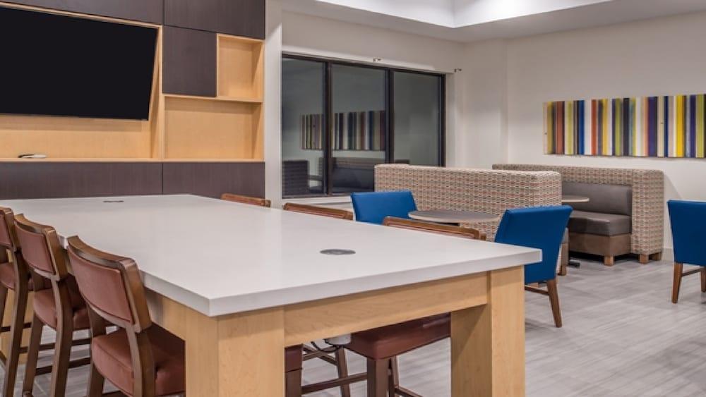 Holiday Inn Express Hotel & Suites La Place By Ihg Екстериор снимка