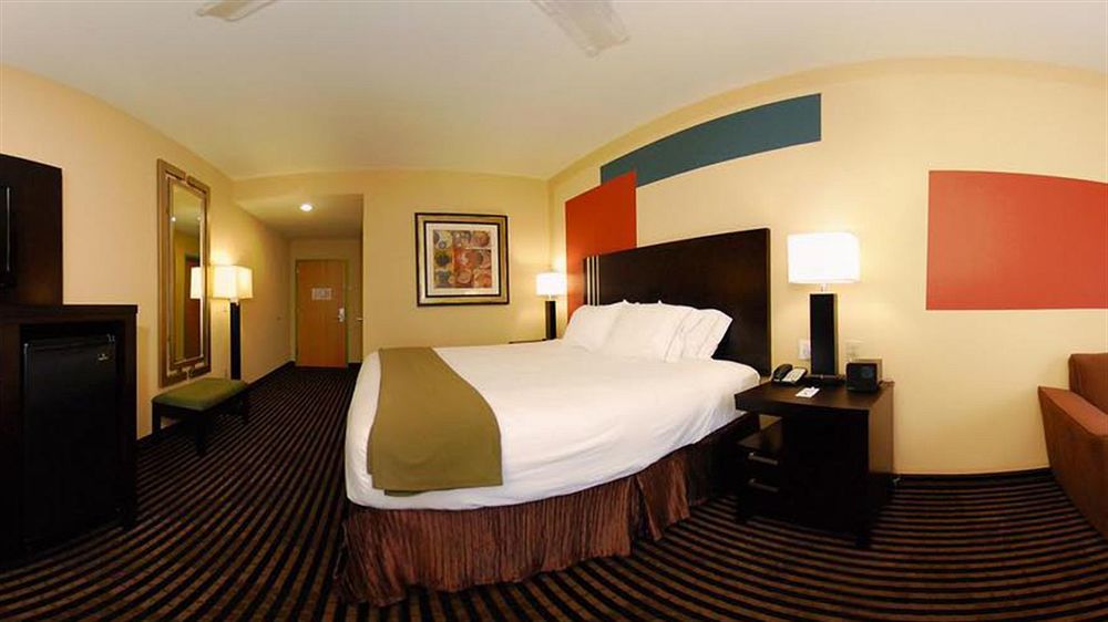 Holiday Inn Express Hotel & Suites La Place By Ihg Екстериор снимка