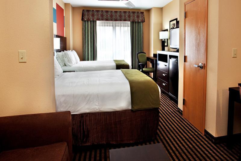 Holiday Inn Express Hotel & Suites La Place By Ihg Екстериор снимка